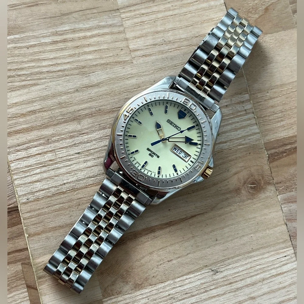 Seiko Sports 50 Rare Vintage Men’s Watch Iridescent Dial Two-Tone Bracelet Date